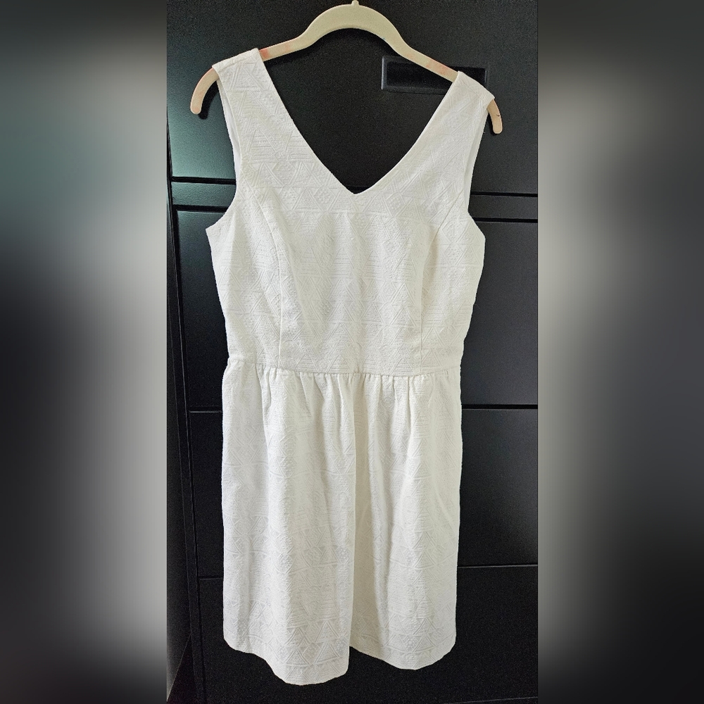 White Kenzie Dress Size medium